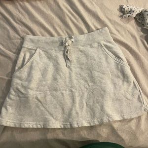 Brandy Melville gray knit mini skirt no rips or stains